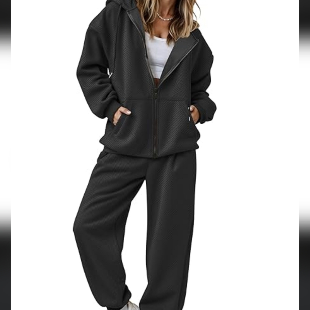 FWD Black Hoodie And Sweatpants Set
